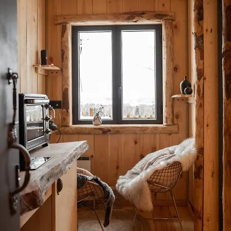 Lodge La Cabane Ofuro Celles (Namur)